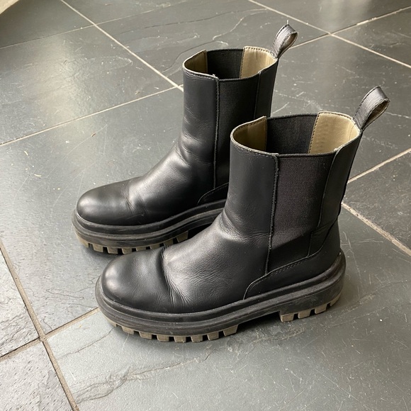 Zara Black Ankle Boots - size 36 (US 6) - Picture 5 of 9